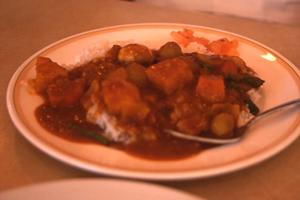 美味しいおつまみが食べられるナッツの店